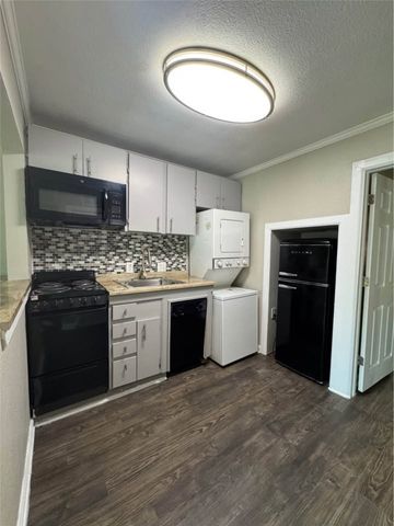 4335 Cedar Springs Road 107, Dallas, TX 75219