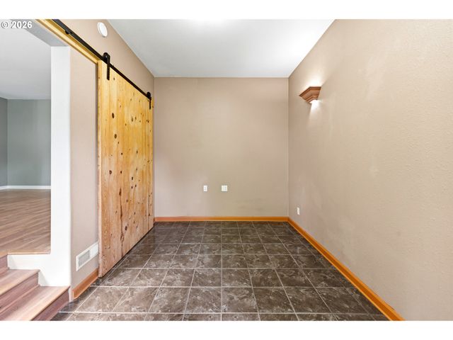 4175 BROOKS Ave Ne, Keizer, OR 97303