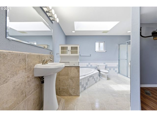 4175 BROOKS Ave Ne, Keizer, OR 97303