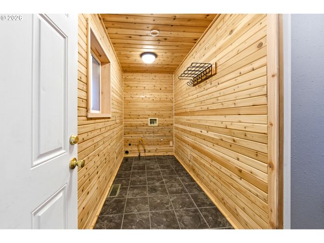 4175 BROOKS Ave Ne, Keizer, OR 97303