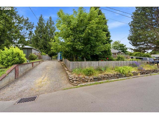 4175 BROOKS Ave Ne, Keizer, OR 97303