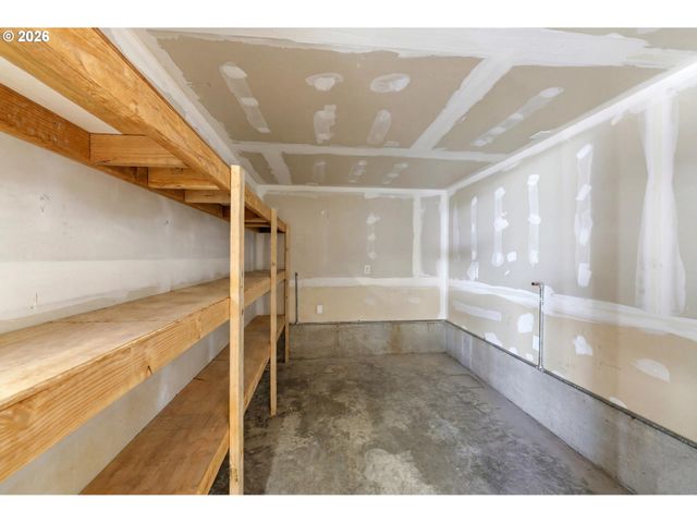 4175 BROOKS Ave Ne, Keizer, OR 97303