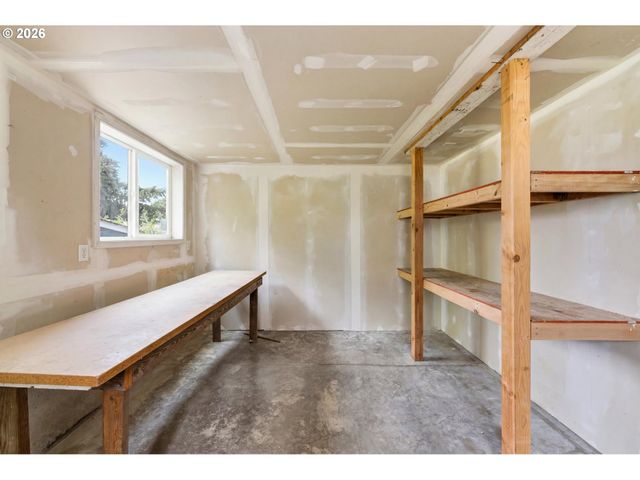 4175 BROOKS Ave Ne, Keizer, OR 97303