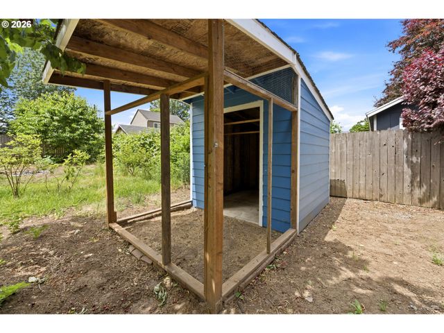 4175 BROOKS Ave Ne, Keizer, OR 97303