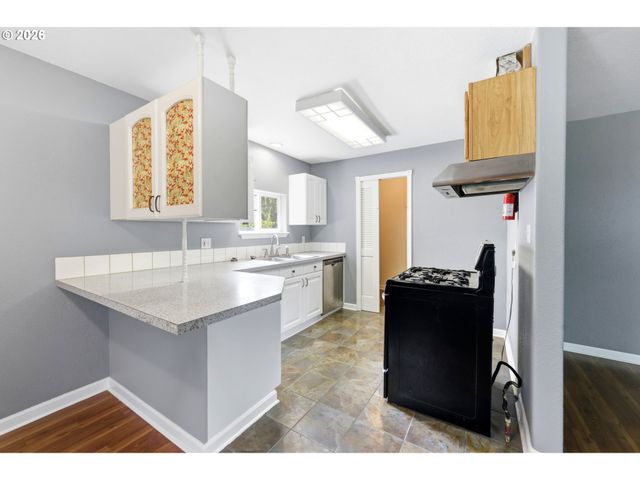 4175 BROOKS Ave Ne, Keizer, OR 97303
