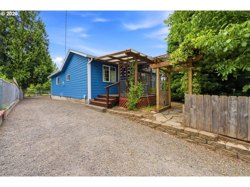 4175 BROOKS Ave Ne, Keizer, OR 97303
