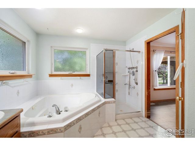 5137 Stoneridge Dr, Loveland, CO 80537