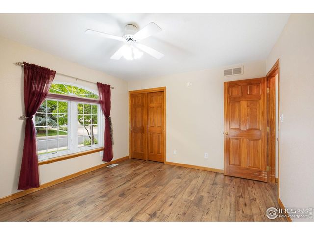 5137 Stoneridge Dr, Loveland, CO 80537