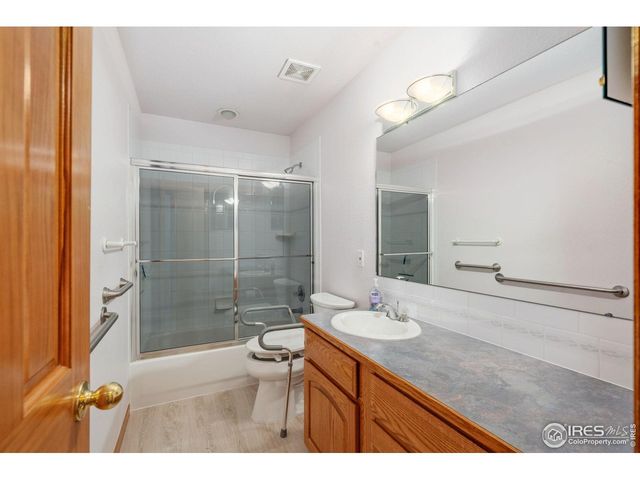 5137 Stoneridge Dr, Loveland, CO 80537