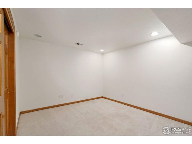 5137 Stoneridge Dr, Loveland, CO 80537