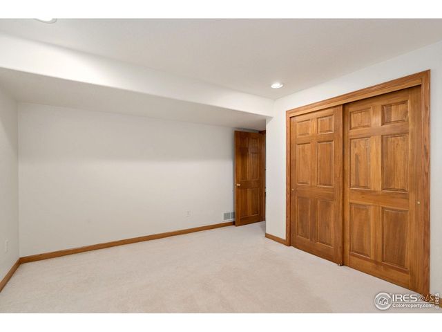 5137 Stoneridge Dr, Loveland, CO 80537