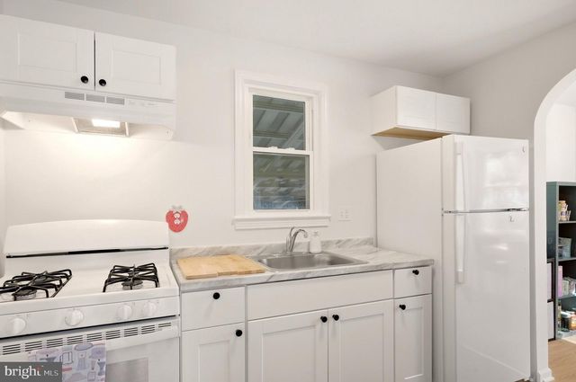 3048 WESTFALL PL, Falls Church, VA 22042
