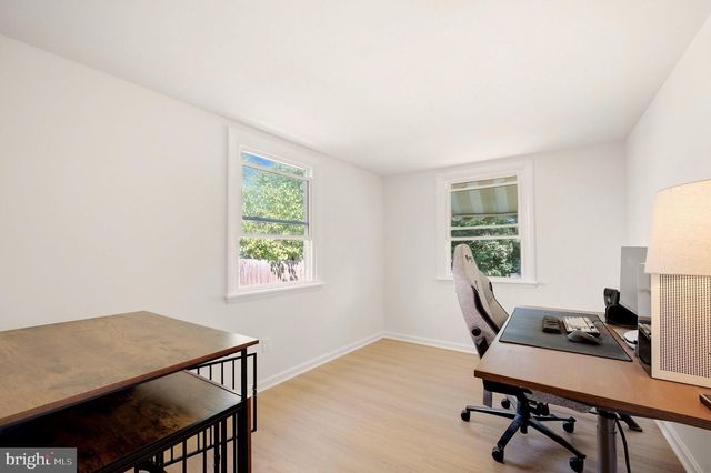 3048 WESTFALL PL, Falls Church, VA 22042