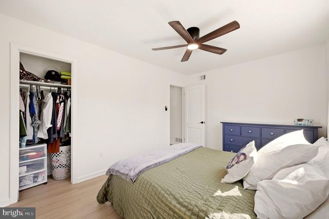 3048 WESTFALL PL, Falls Church, VA 22042