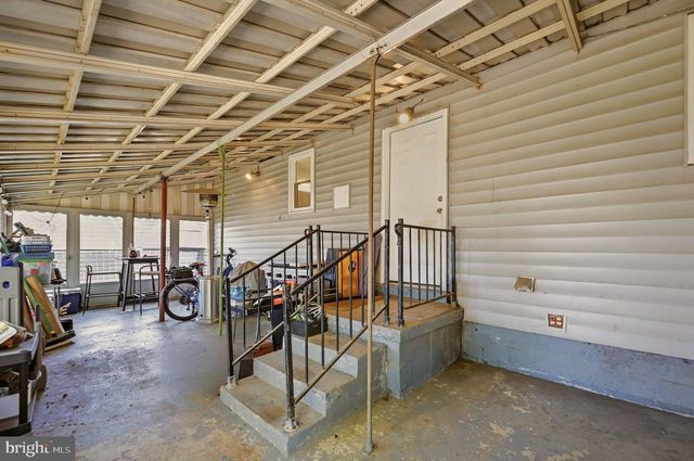 3048 WESTFALL PL, Falls Church, VA 22042