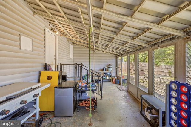 3048 WESTFALL PL, Falls Church, VA 22042