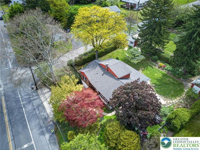 1346 East Emmaus Avenue, Salisbury Twp, PA 18103