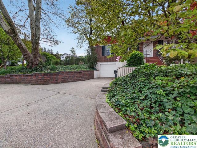1346 East Emmaus Avenue, Salisbury Twp, PA 18103