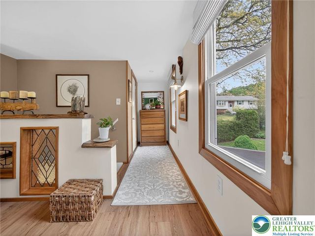 1346 East Emmaus Avenue, Salisbury Twp, PA 18103