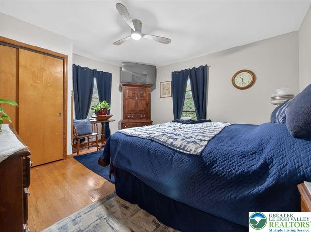1346 East Emmaus Avenue, Salisbury Twp, PA 18103