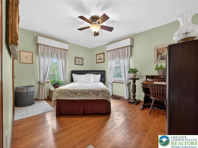 1346 East Emmaus Avenue, Salisbury Twp, PA 18103