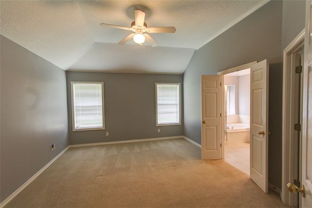 305 Landsburg Lane, College Station, TX 77845