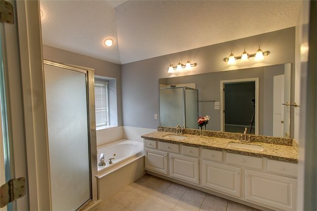 305 Landsburg Lane, College Station, TX 77845