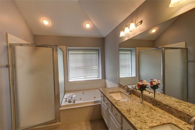 305 Landsburg Lane, College Station, TX 77845