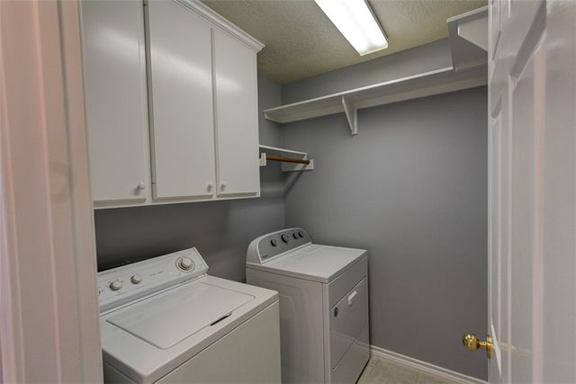 305 Landsburg Lane, College Station, TX 77845