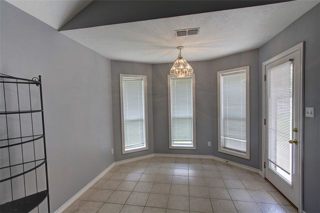 305 Landsburg Lane, College Station, TX 77845