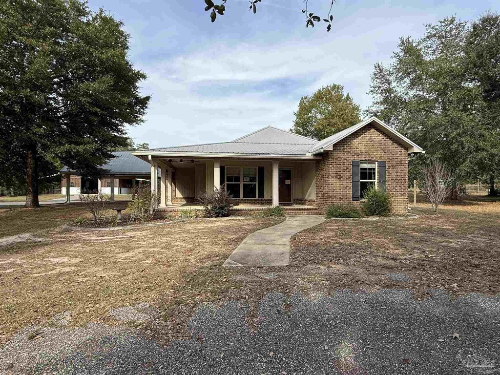 7223 Martin Rd, Milton, FL 32570