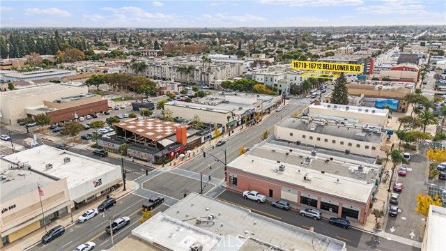 16712 Bellflower, Bellflower, CA 90706