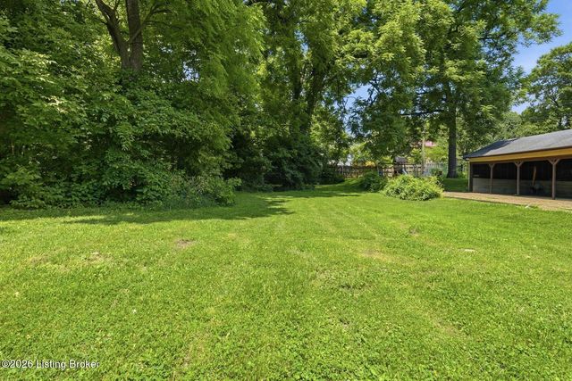 2055 Douglass Blvd, Louisville, KY 40205