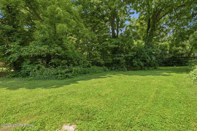 2055 Douglass Blvd, Louisville, KY 40205