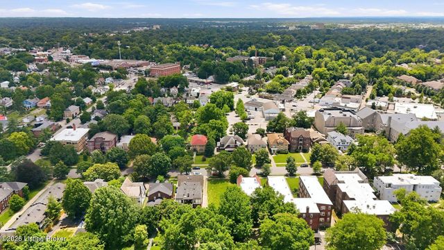 2055 Douglass Blvd, Louisville, KY 40205