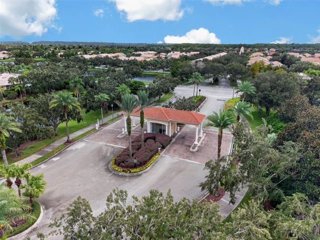 8668 ELDER LANE, Orlando, FL 32827