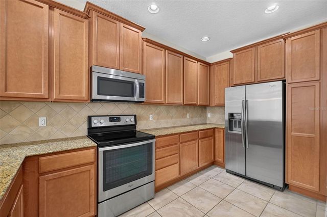 8668 ELDER LANE, Orlando, FL 32827