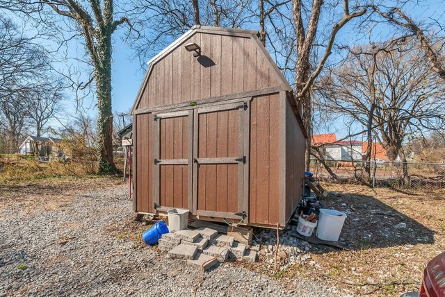 1510 S Main Street, Columbia, TN 38401