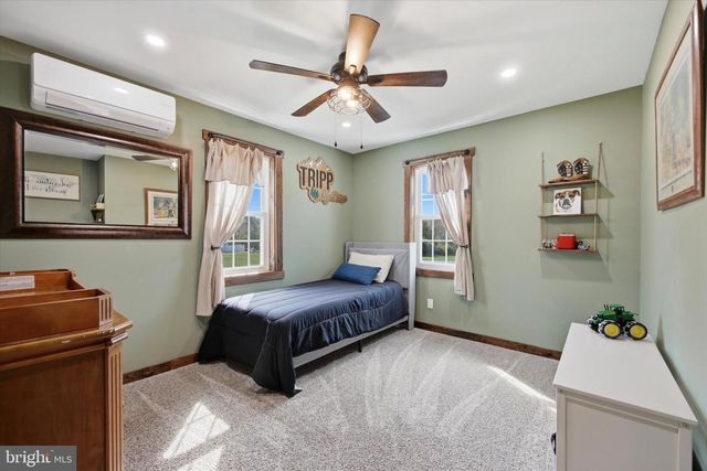 558 GILBERTSVILLE RD, Gilbertsville, PA 19525