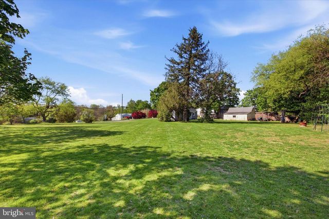 558 GILBERTSVILLE RD, Gilbertsville, PA 19525