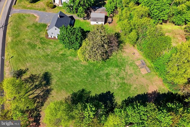 558 GILBERTSVILLE RD, Gilbertsville, PA 19525