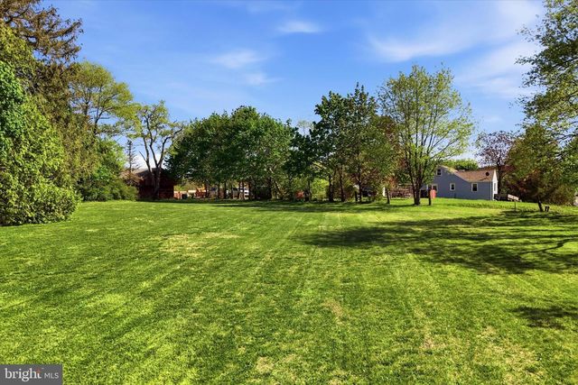 558 GILBERTSVILLE RD, Gilbertsville, PA 19525