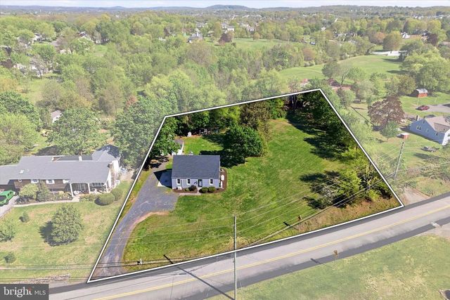 558 GILBERTSVILLE RD, Gilbertsville, PA 19525