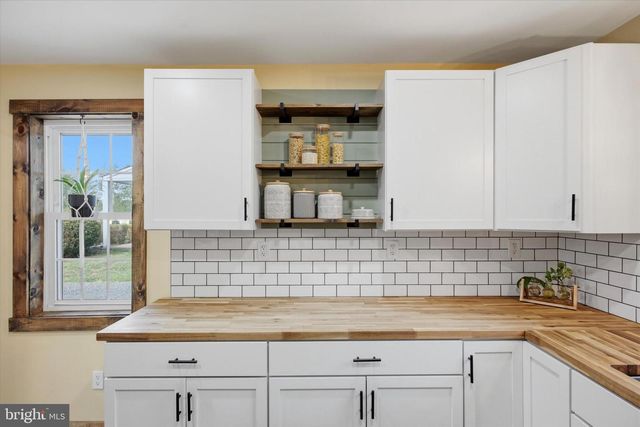 558 GILBERTSVILLE RD, Gilbertsville, PA 19525