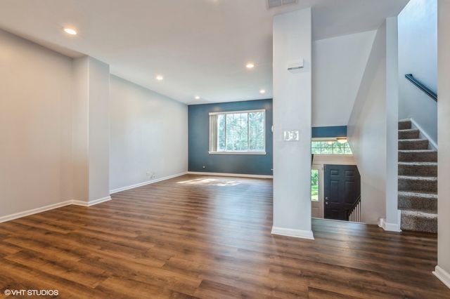 1419 New Haven Drive, Cary, IL 60013