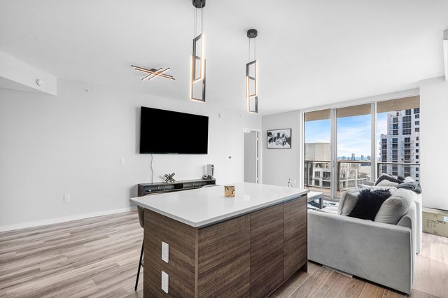 1100 S Miami Avenue 3901, Miami, FL 33130