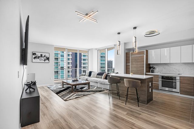 1100 S Miami Avenue 3901, Miami, FL 33130