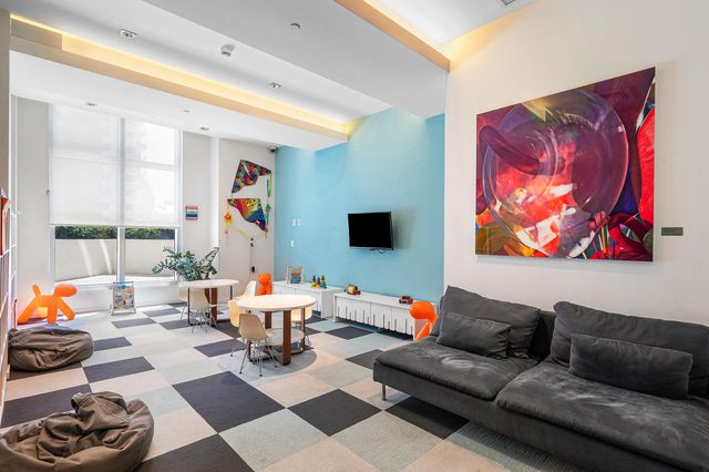 1100 S Miami Avenue 3901, Miami, FL 33130