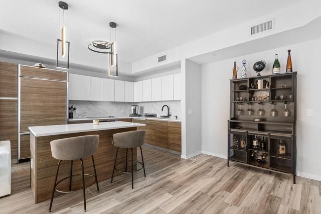 1100 S Miami Avenue 3901, Miami, FL 33130