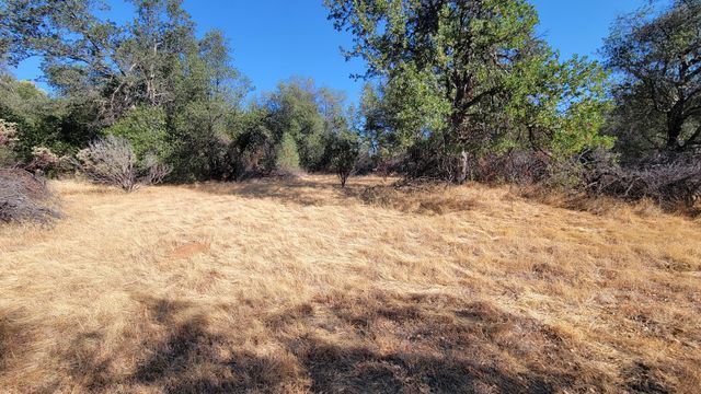 000 Glenbo Lane, Anderson, CA 96007